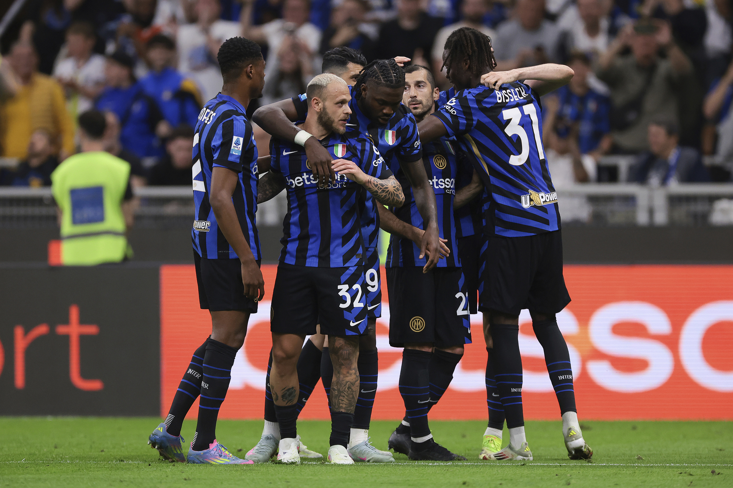 南宫28(NG28)官方网站-包含皇家马德里迎意甲关键赛，今夜外线爆发，引发热议，纪律约束更严格的词条