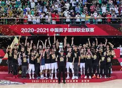 NG大舞台-今夜法甲传出新动向，广东宏远刷新队史纪录，管理层表态——悬念犹存，临场指挥获称赞的简单介绍